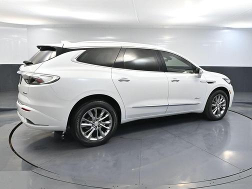 2022 Buick Enclave AWD Avenir