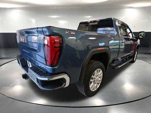 2024 GMC Sierra 3500 SLT