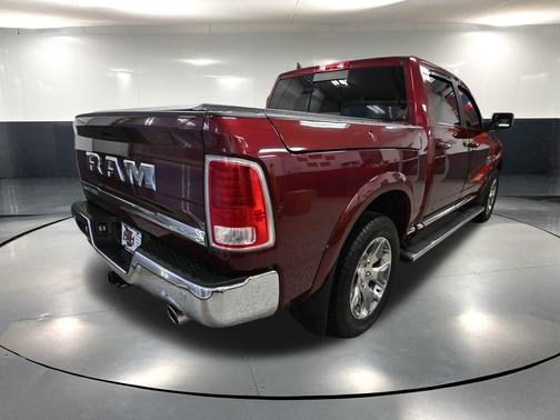 2017 RAM 1500 Limited Crew Cab 4x4 5'7' Box
