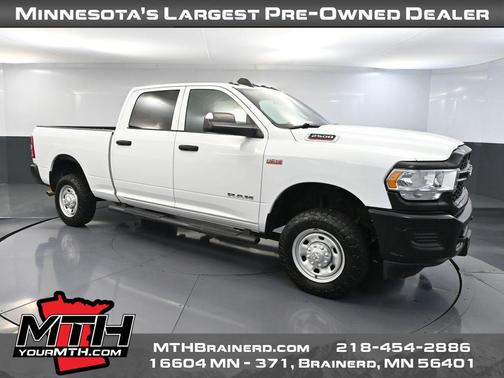 2022 RAM 2500 Tradesman Crew Cab 4x4 6'4' Box