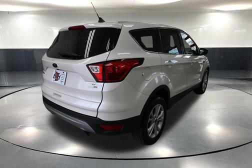 WHITE PLATINUM MET TRI-COAT 2019 Ford Escape SE