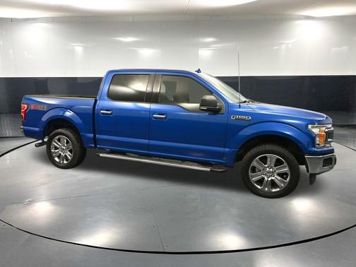 LIGHTNING BLUE 2018 Ford F-150 XLT