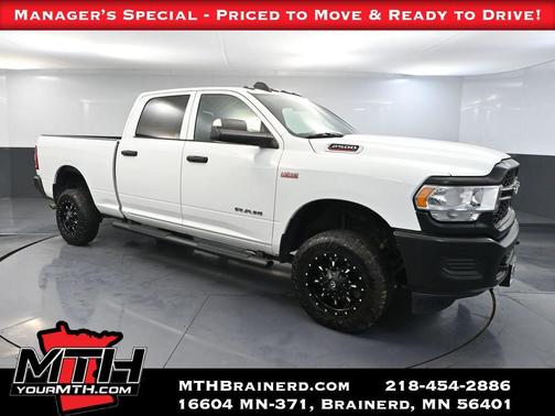 2022 RAM 2500 Tradesman Crew Cab 4x4 6'4' Box