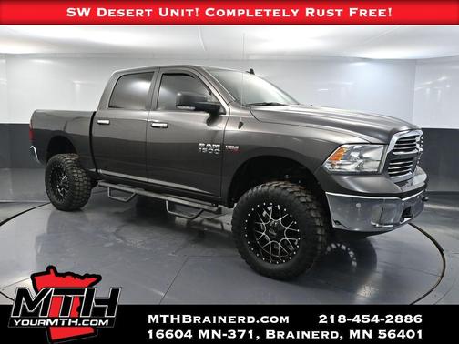 Granite Crystal Metallic Clearcoat 2017 RAM 1500 Big Horn