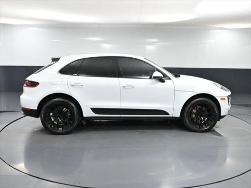 2018 Porsche Macan S