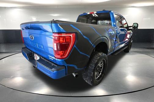 VELOCITY BLUE 2021 Ford F-150 XLT