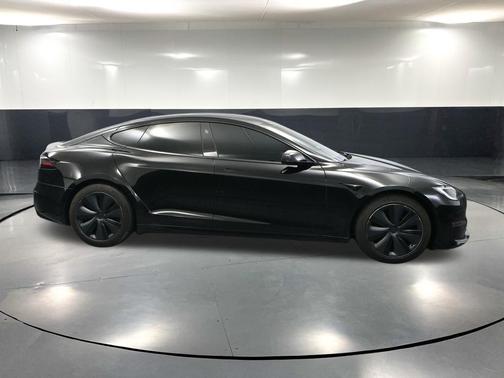 Solid Black 2022 Tesla Model S Base