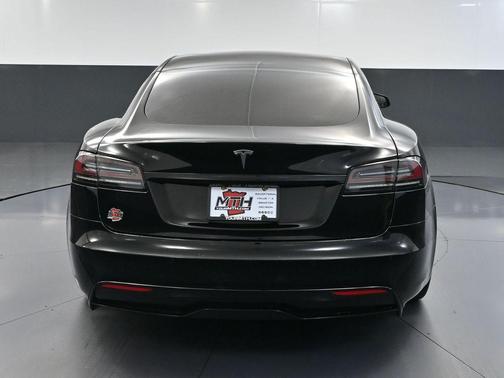 Solid Black 2022 Tesla Model S Base