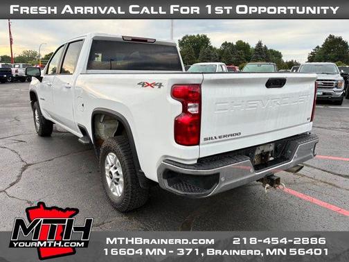 Summit White 2022 Chevrolet Silverado 2500 LT