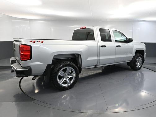 2018 Chevrolet Silverado 1500 Custom