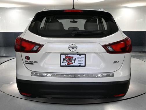 2018 Nissan Rogue Sport SV
