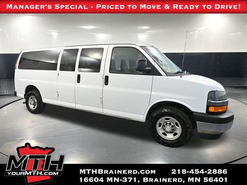 2017 Chevrolet Express 3500 LT