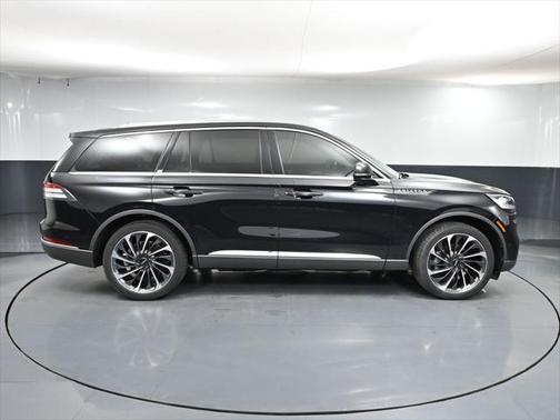 2023 Lincoln Aviator Reserve AWD