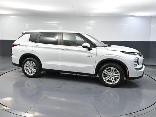 2023 Mitsubishi Outlander PHEV ES S-AWC