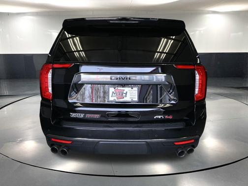 2022 GMC Yukon AT4