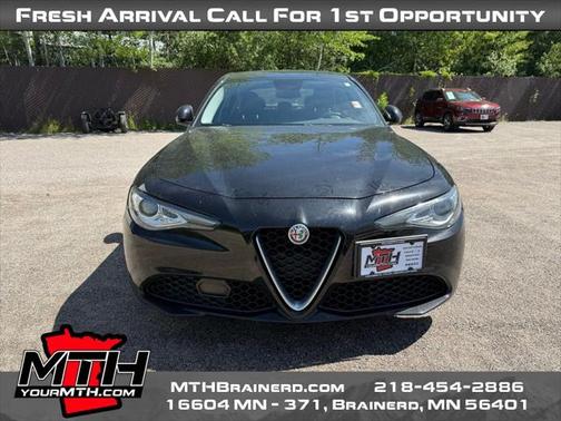 2017 Alfa Romeo Giulia Base