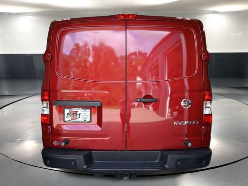 2021 Nissan NV Cargo NV3500 HD S V8