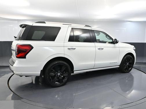 2024 Ford Expedition Platinum
