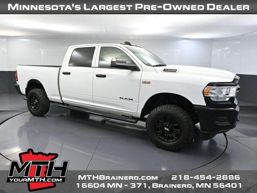 Bright White Clearcoat 2022 RAM 2500 Tradesman Crew Cab 4x4 6'4' Box