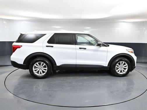 2020 Ford Explorer Base