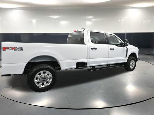 2024 Ford F-350 XLT