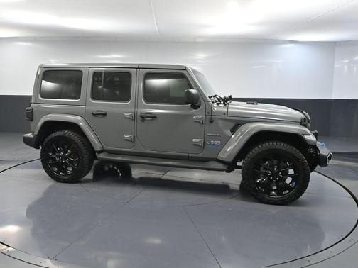 Sting-Gray Clearcoat 2022 Jeep Wrangler Unlimited 4xe Sahara