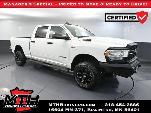 2022 RAM 2500 Tradesman Crew Cab 4x4 6'4' Box