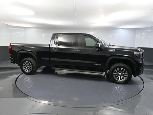 Onyx Black 2022 GMC Sierra 1500 AT4