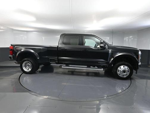 Agate Black Metallic 2024 Ford F-450 Lariat