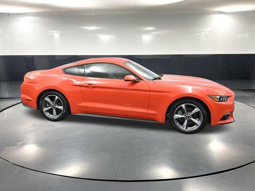 2015 Ford Mustang EcoBoost Premium
