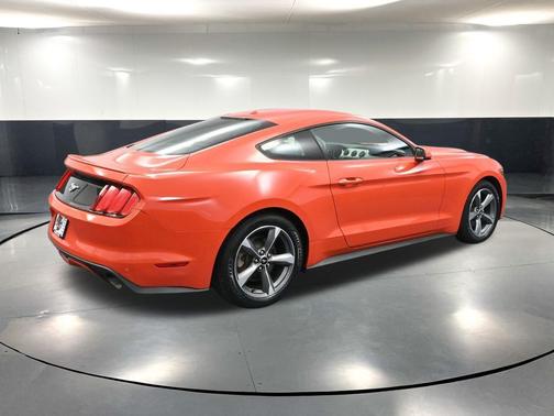 2015 Ford Mustang EcoBoost Premium