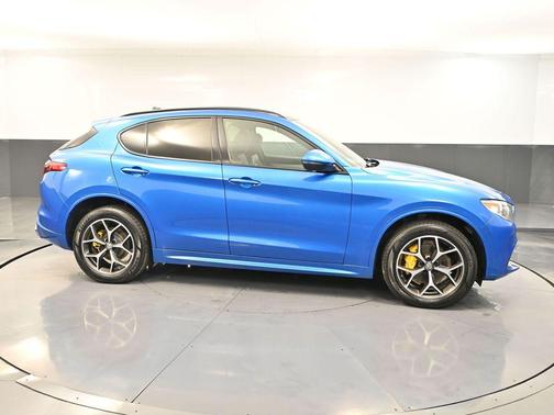 2020 Alfa Romeo Stelvio Ti Sport
