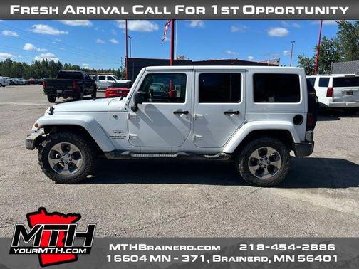2016 Jeep Wrangler Unlimited Sahara