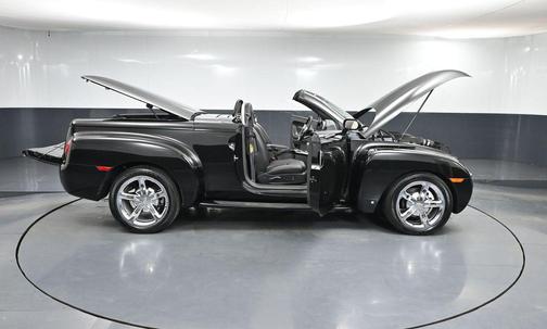 2006 Chevrolet SSR Base