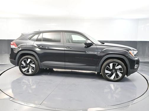 2024 Volkswagen Atlas Cross Sport 2.0T SE w/Technology 4MOTION