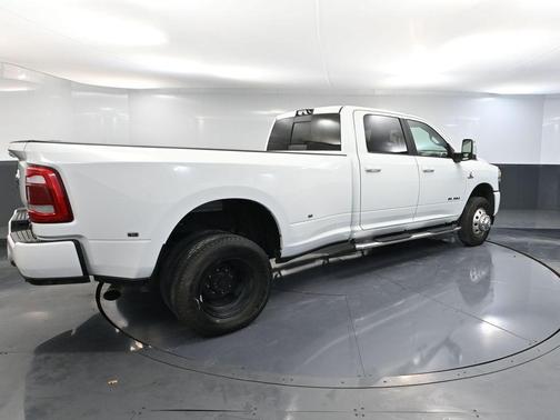 2024 RAM 3500 Laramie Crew Cab 4x4 8' Box