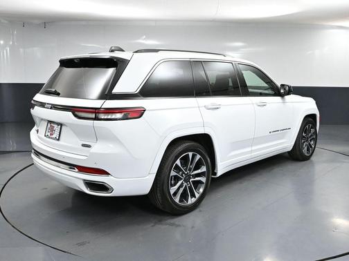 2023 Jeep Grand Cherokee 4xe Overland