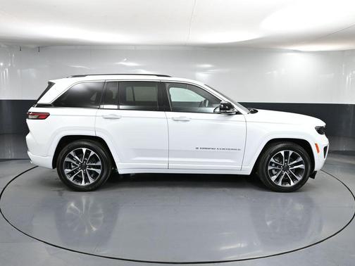 2023 Jeep Grand Cherokee 4xe Overland