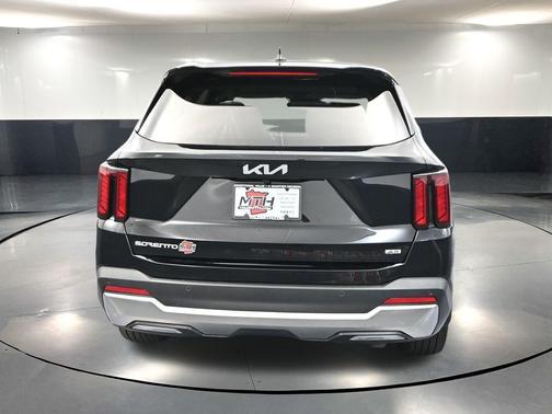 2025 Kia Sorento EX