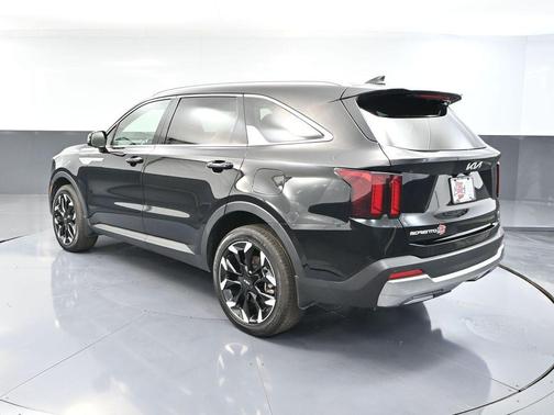 2025 Kia Sorento EX