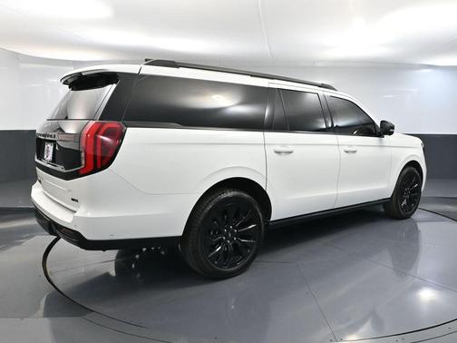 STAR WHITE MET TRI-COAT 2025 Ford Expedition Max Platinum
