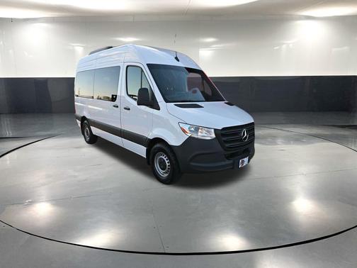 2024 Mercedes-Benz Sprinter 2500 Standard Roof
