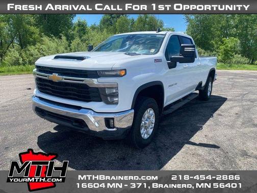 Summit White 2024 Chevrolet Silverado 3500 LT