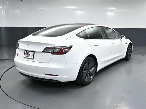 2020 Tesla Model 3 Standard Range Plus