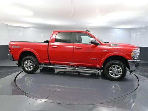 2021 RAM 2500 Laramie Crew Cab 4x4 6'4' Box