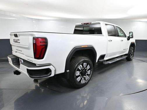 2025 GMC Sierra 3500 Denali