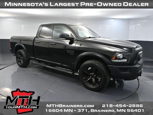 Diamond Black Crystal Pearlcoat 2021 RAM 1500 Classic Warlock Quad Cab 4x4 6'4' Box
