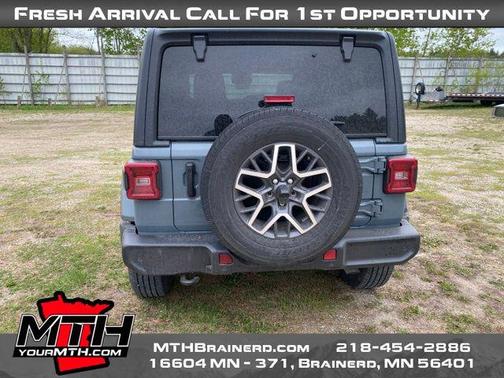 Anvil 2024 Jeep Wrangler 4-Door Sahara