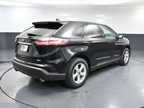 2020 Ford Edge SE