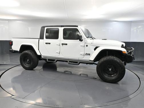 2022 Jeep Gladiator Altitude 4x4